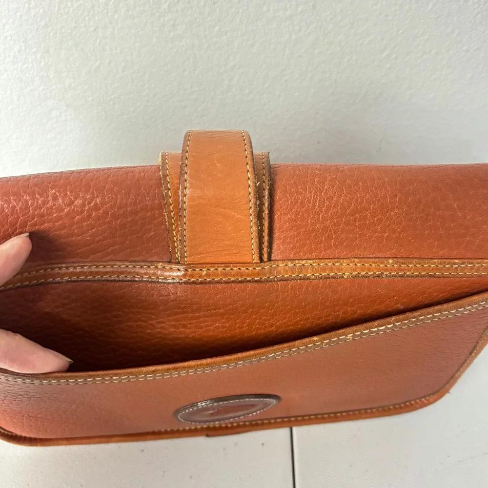 Vintage Dooney & Bourke All Weather Leather Crossbody Saddle Bag Classic USA